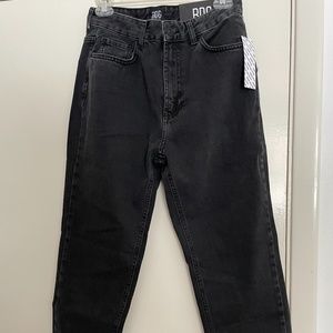 Urban Outfitters BDG Black High Wasted Mom Jean